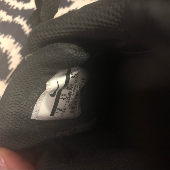 Nike Air Forces black and white - Picture 7 of 7